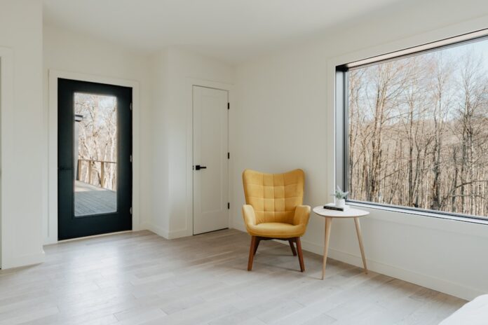 Photo expand living space