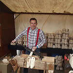 Gartenarbeit bei Adeba: Holz- und Gartengeräte